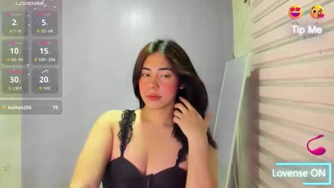 urhottie_nova online show from 02.12.26