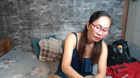 Snapshot of urhotvivian11 chatting on 07.13.26 urhotvivian11 online show from 07.13.26