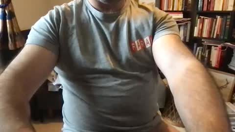 Snapshot of urhungdaddy8 chatting on 06.11.26 Hung Daddy online show from 06.11.26
