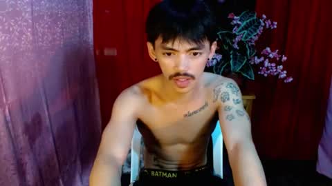 Snapshot of urhunky_boy chatting on 07.18.26 urhunky_boy online show from 07.18.26