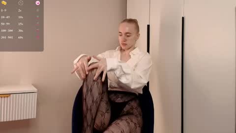 Snapshot of uriyani chatting on 04.26.26 ElizabethLizy online show from 04.26.26