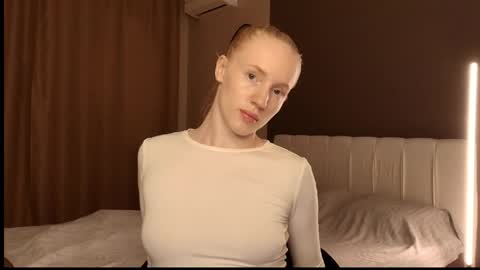 Snapshot of uriyani chatting on 05.27.26 ElizabethLizy online show from 05.27.26