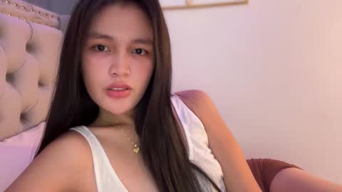 Snapshot of urkatiecookie chatting on 11.25.25 Amira online show from 11.25.25