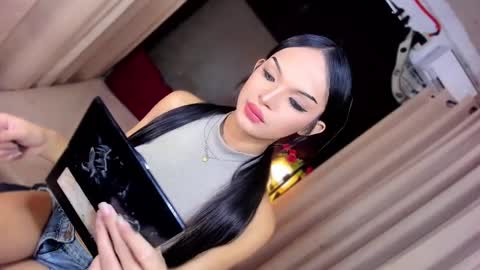 Snapshot of urladyprincessmassivecock chatting on 02.25.25 jhaii online show from 02.25.25