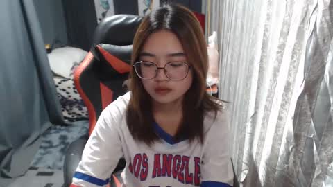 Snapshot of urlovelychinita chatting on 03.01.25 urlovelychinita online show from 03.01.25