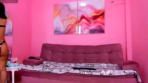 Snapshot of urlovex chatting on 12.04.24 Love online show from 12.04.24