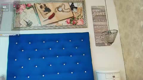 Snapshot of urlovex chatting on 11.27.25 Love online show from 11.27.25