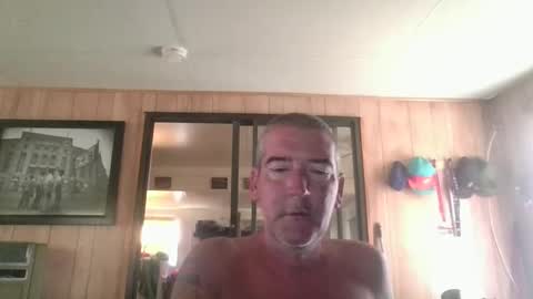 Snapshot of urmasternow chatting on 04.12.26 urmasternow online show from 04.12.26