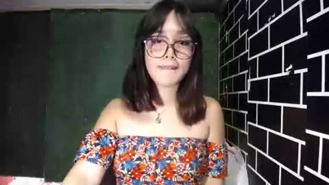 Pia online show from 09.30.25