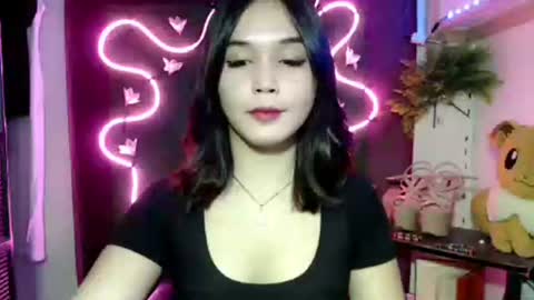 Pia online show from 11.04.25