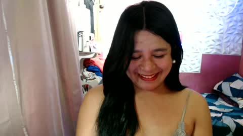 Snapshot of urpinaymistizaxxx chatting on 06.19.26 urpinaymistizaxxx online show from 06.19.26