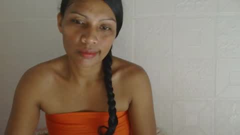 Snapshot of urpinaymorena chatting on 02.14.25 Aleah online show from 02.14.25