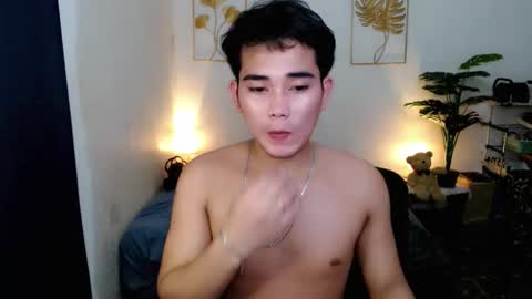 urpinoy_cummer online show from 11.29.25