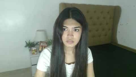 Snapshot of urpretty_shanexx chatting on 10.20.25 HI IM SHINE  online show from 10.20.25