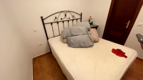 Snapshot of urpuppyboy chatting on 12.06.24 Emma online show from 12.06.24