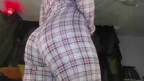 Maxi Mills . My Orgasm is in your hands Private is Open online show from 03.19.26