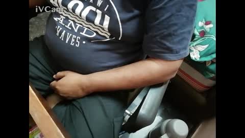 Snapshot of ursfriendmale chatting on 02.16.25 urs friend online show from 02.16.25