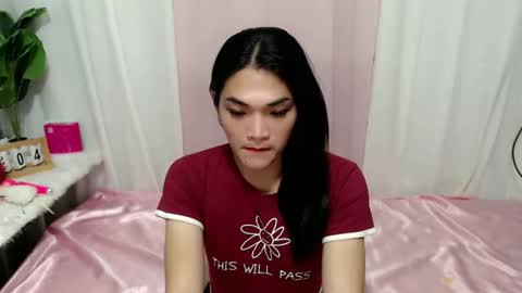 Snapshot of ursweetsofia04 chatting on 12.05.25 Sofia online show from 12.05.25