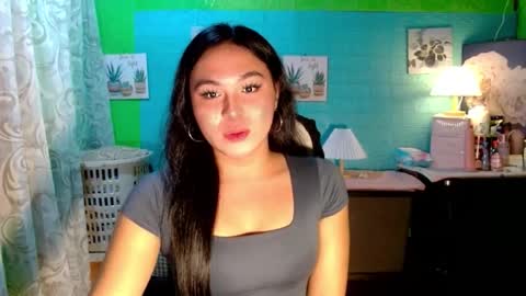 YOURGIRLCAMILLA online show from 11.28.25