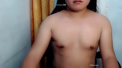Snapshot of urwildpinayxxx chatting on 03.11.25 melody online show from 03.11.25