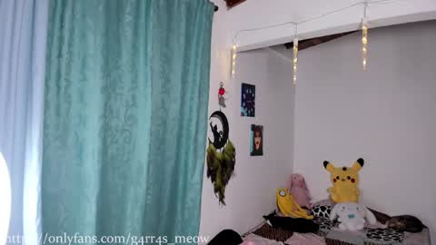 Snapshot of uryko_yor chatting on 12.30.24 online show from 12.30.24