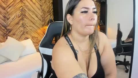 U R Z U R I online show from 04.28.26