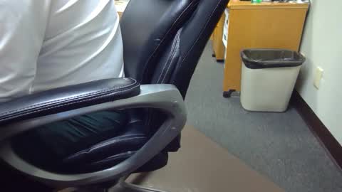 useemie online show from 03.11.26