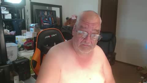 Snapshot of usgoober chatting on 05.16.26 Eric online show from 05.16.26