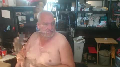 Snapshot of usgoober chatting on 06.30.26 Eric online show from 06.30.26
