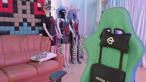 Leila online show from 12.06.24