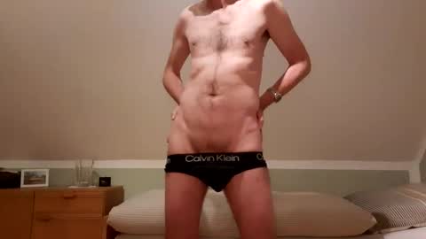 Snapshot of uwe_online chatting on 11.20.25 UWE online show from 11.20.25