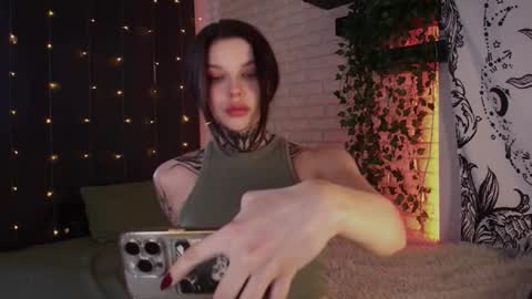 Eva online show from 12.15.24