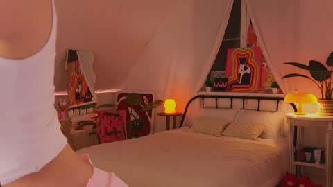 Snapshot of uwunikaa chatting on 02.09.25 Anika On vacation online show from 02.09.25