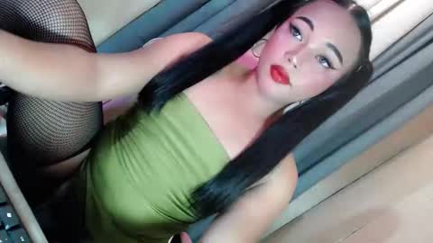 JESS - DONT FORGET TO FOLLOW ME AND GIVE ME THUMBS UP online show from 02.26.26