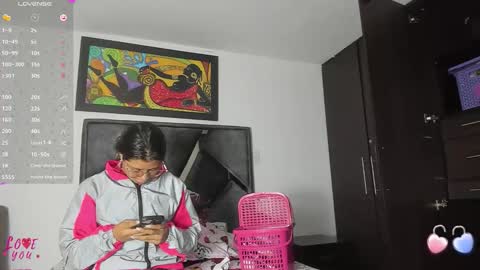 Vahiolet smith online show from 11.05.25