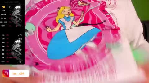 Snapshot of vain_sexualxx chatting on 02.13.25 luna online show from 02.13.25