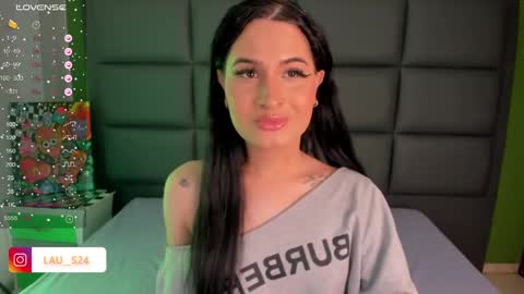 Snapshot of vain_sexualxx chatting on 02.21.25 luna online show from 02.21.25