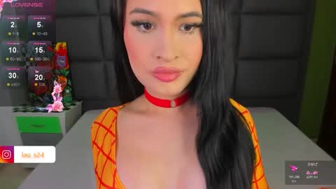 Snapshot of vain_sexualxx chatting on 10.31.25 luna online show from 10.31.25