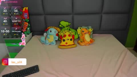 Snapshot of vain_sexualxx chatting on 11.18.25 luna online show from 11.18.25