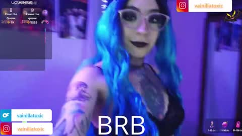 Vainilla Independent model online show from 02.25.26