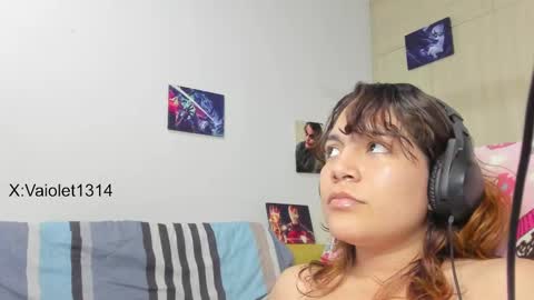 Snapshot of vaioletuwu chatting on 02.10.25 Vaiolet1314 online show from 02.10.25