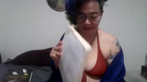 valarieak online show from 10.07.25