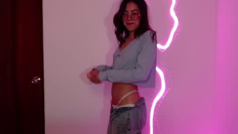 Hi I am Valcooky online show from 04.14.26