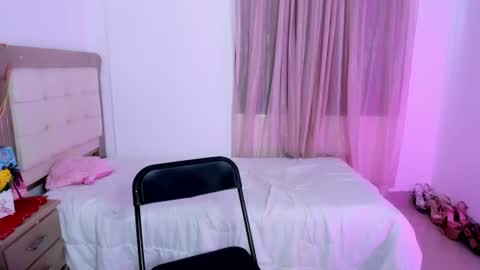 Snapshot of vale_kross chatting on 06.29.26 HI IM NEW online show from 06.29.26