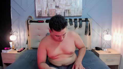 Snapshot of vale_n_matt chatting on 12.07.24 Samantha y Matt online show from 12.07.24