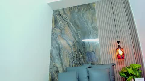 Snapshot of vale_n_matt chatting on 01.23.25 Samantha y Matt online show from 01.23.25