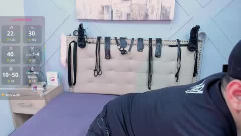 Snapshot of vale_n_matt chatting on 09.23.25 Samantha y Matt online show from 09.23.25