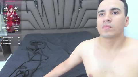 Snapshot of vale_n_matt chatting on 09.24.25 Samantha y Matt online show from 09.24.25