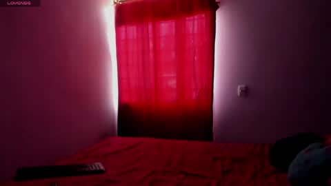 valemorales413 online show from 04.18.26