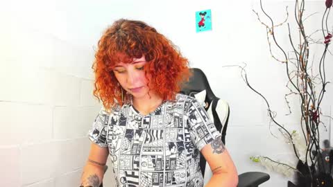 Snapshot of valent_27 chatting on 01.02.25 Valentina online show from 01.02.25